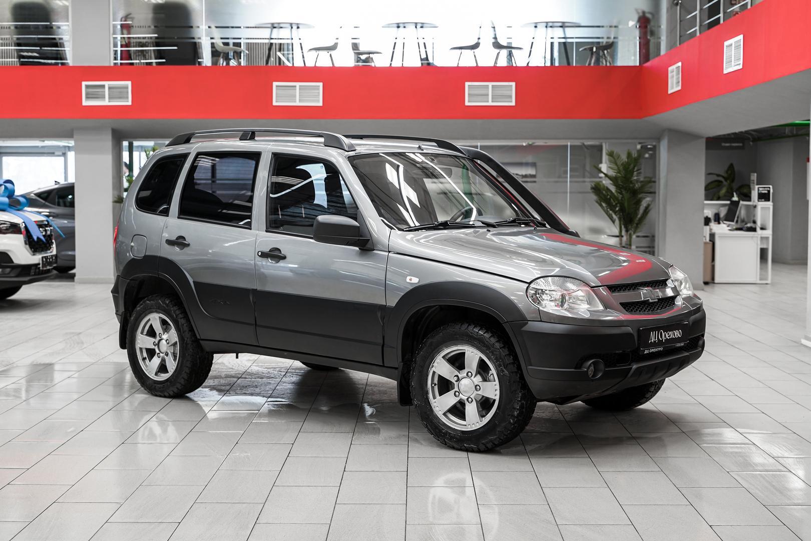 Chevrolet Niva 2013, серый, ДЦ Орехово