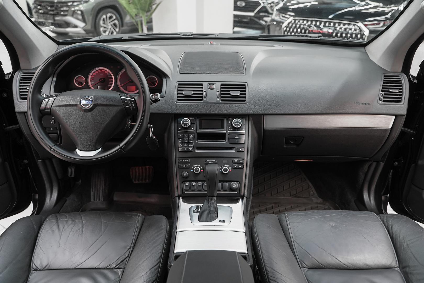 Volvo XC90 2014, черный, ДЦ Орехово