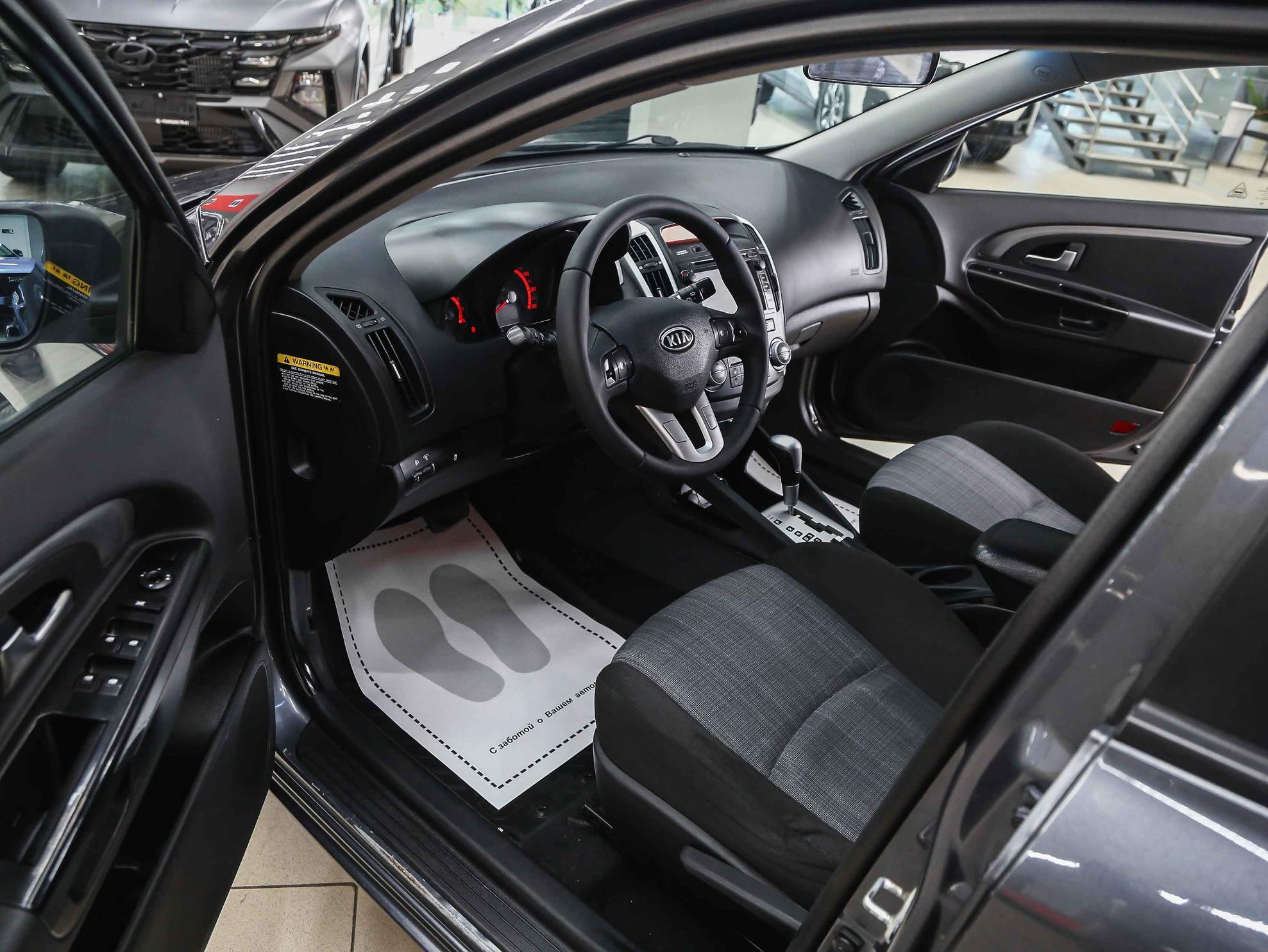 Kia Ceed 2012, серый, ДЦ Орехово