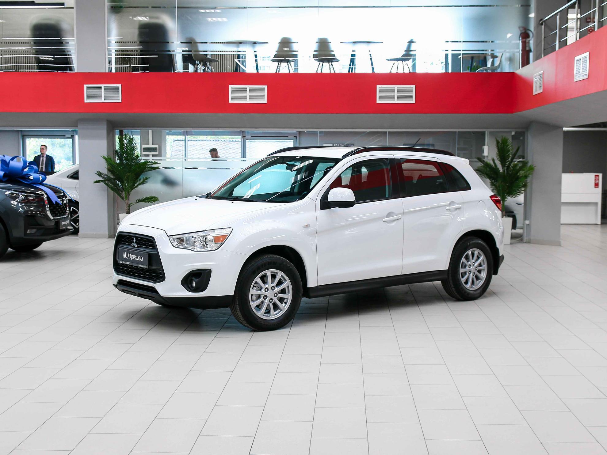 Mitsubishi ASX 2014, белый, ДЦ Орехово