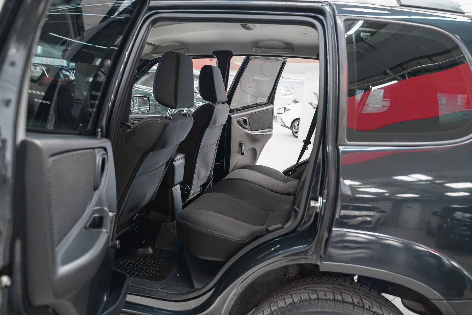Chevrolet Niva 2016, черный, ДЦ Орехово