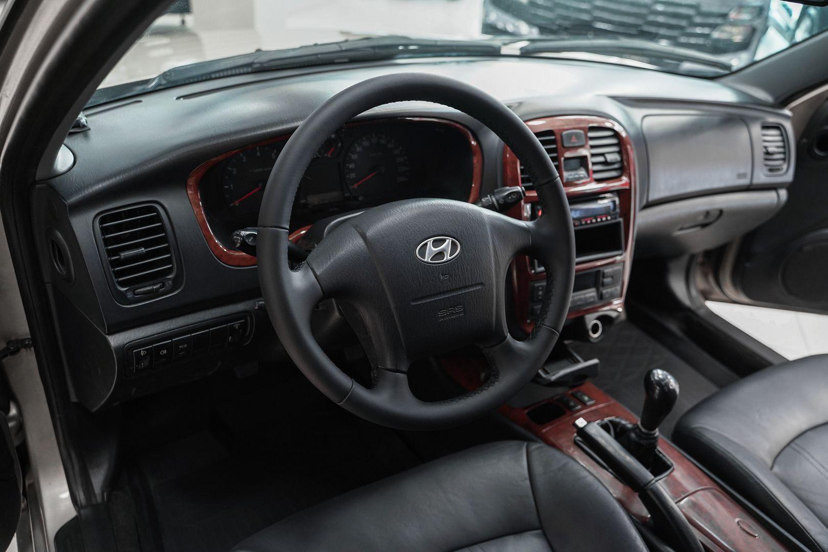 Hyundai Sonata 2004, бежевый, ДЦ Орехово