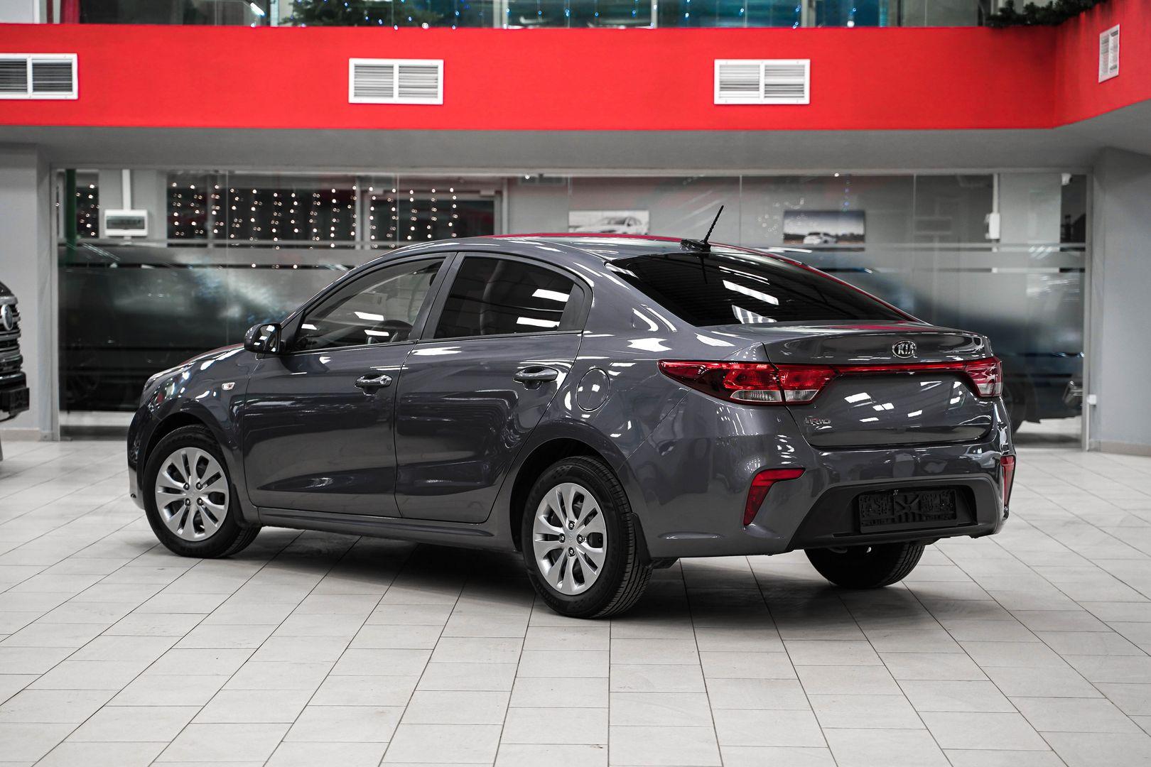 Kia Rio 2018, серый, ДЦ Орехово