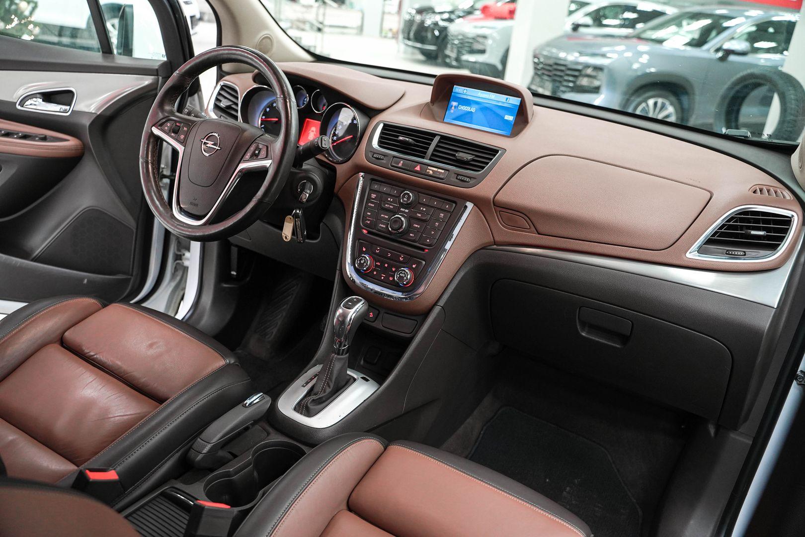 Opel Mokka 2012, белый, ДЦ Орехово