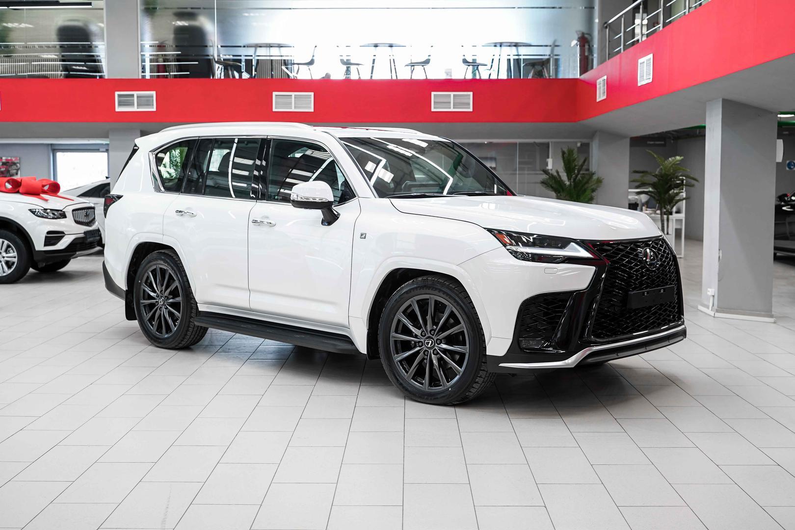 Lexus LX 2026, белый, ДЦ Орехово