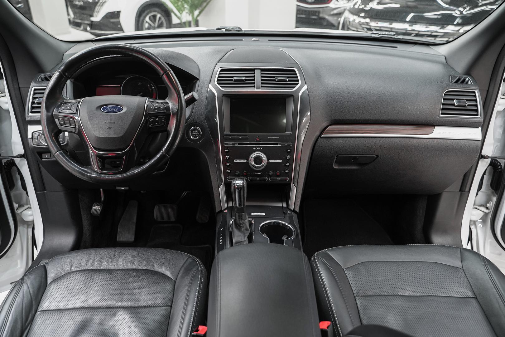 Ford Explorer 2017, белый, ДЦ Орехово