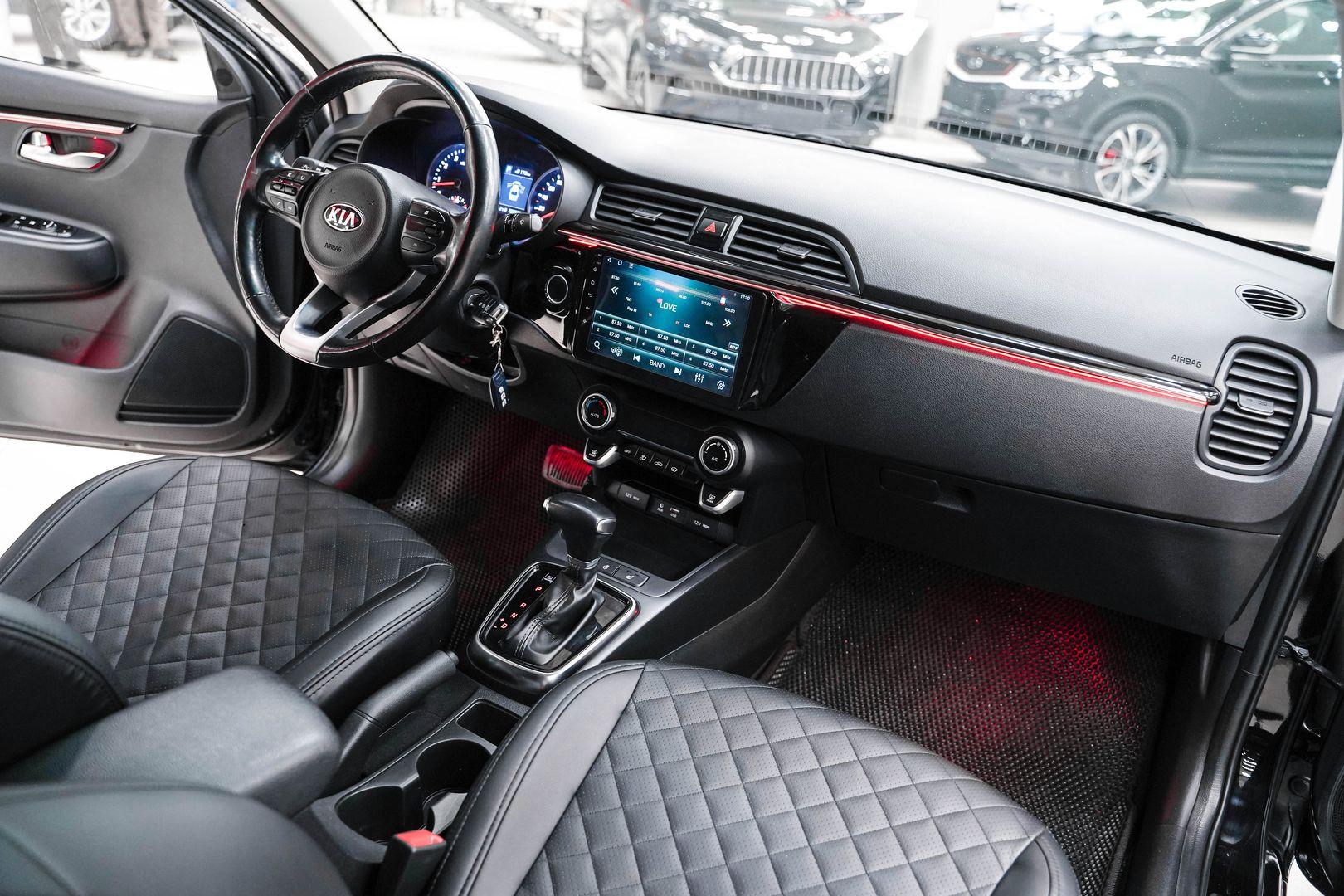 Kia Rio 2017, черный, ДЦ Орехово
