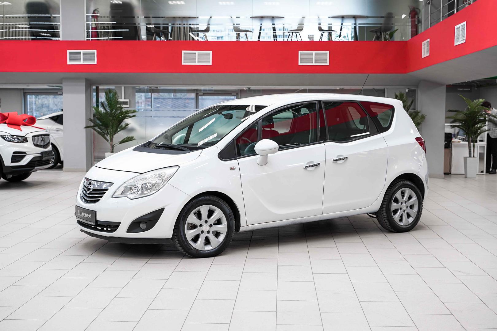Opel Meriva 2011, белый, ДЦ Орехово