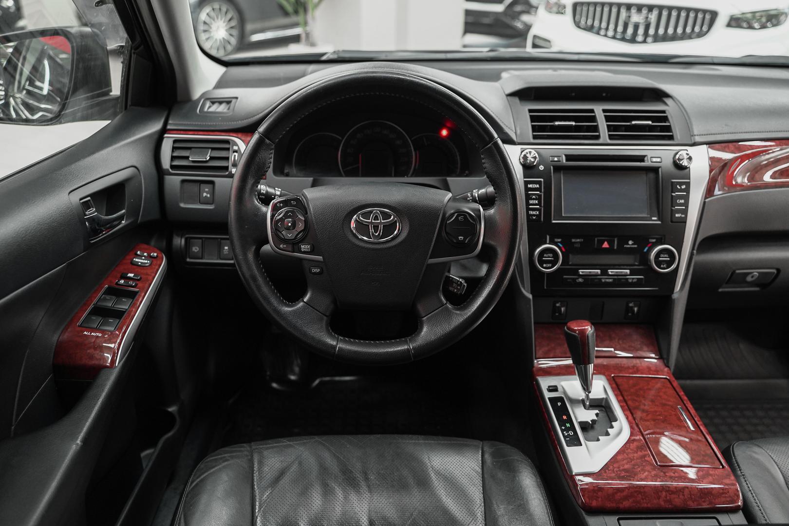 Toyota Camry 2013, черный, ДЦ Орехово