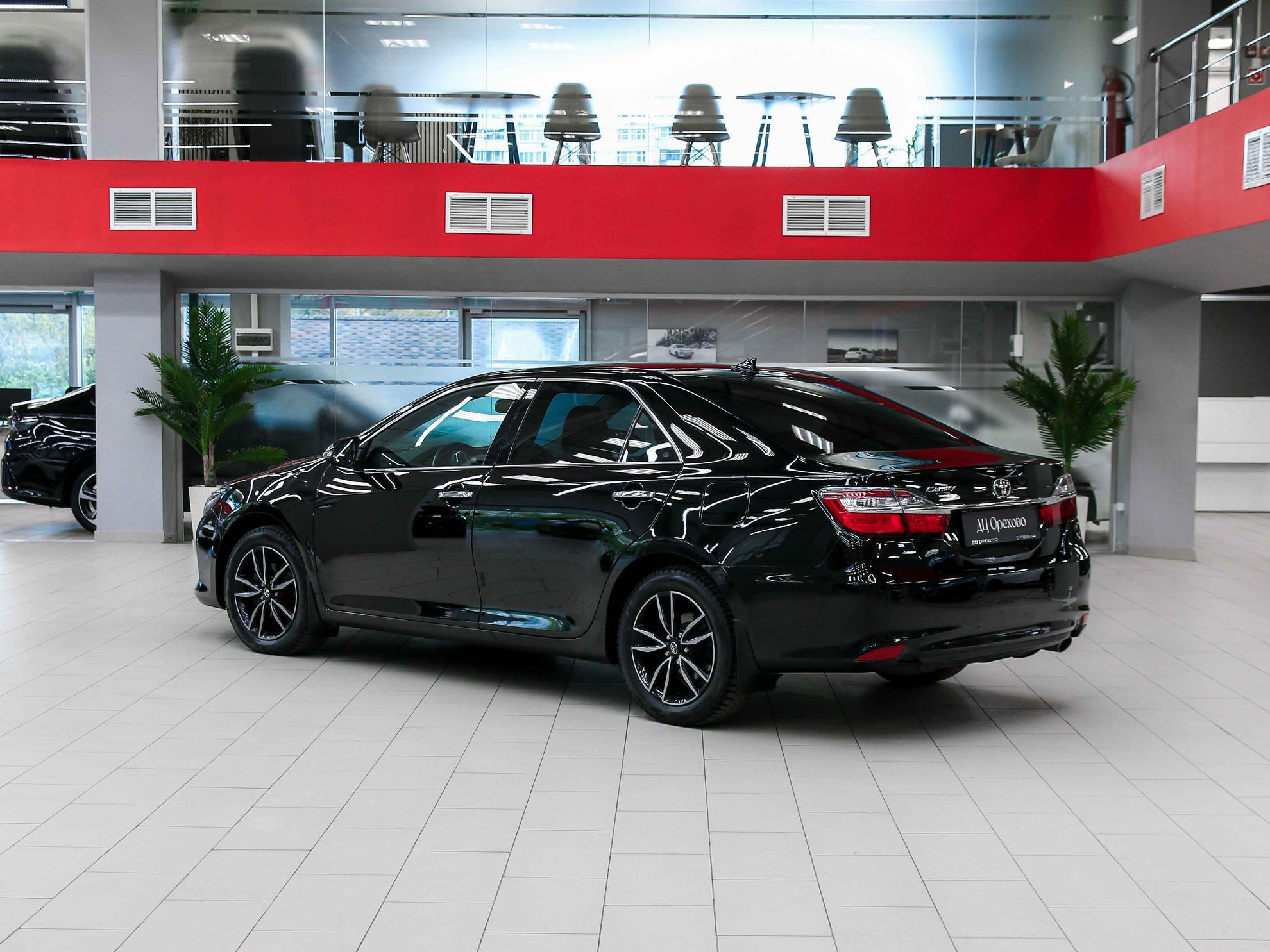 Toyota Camry 2018, черный, ДЦ Орехово