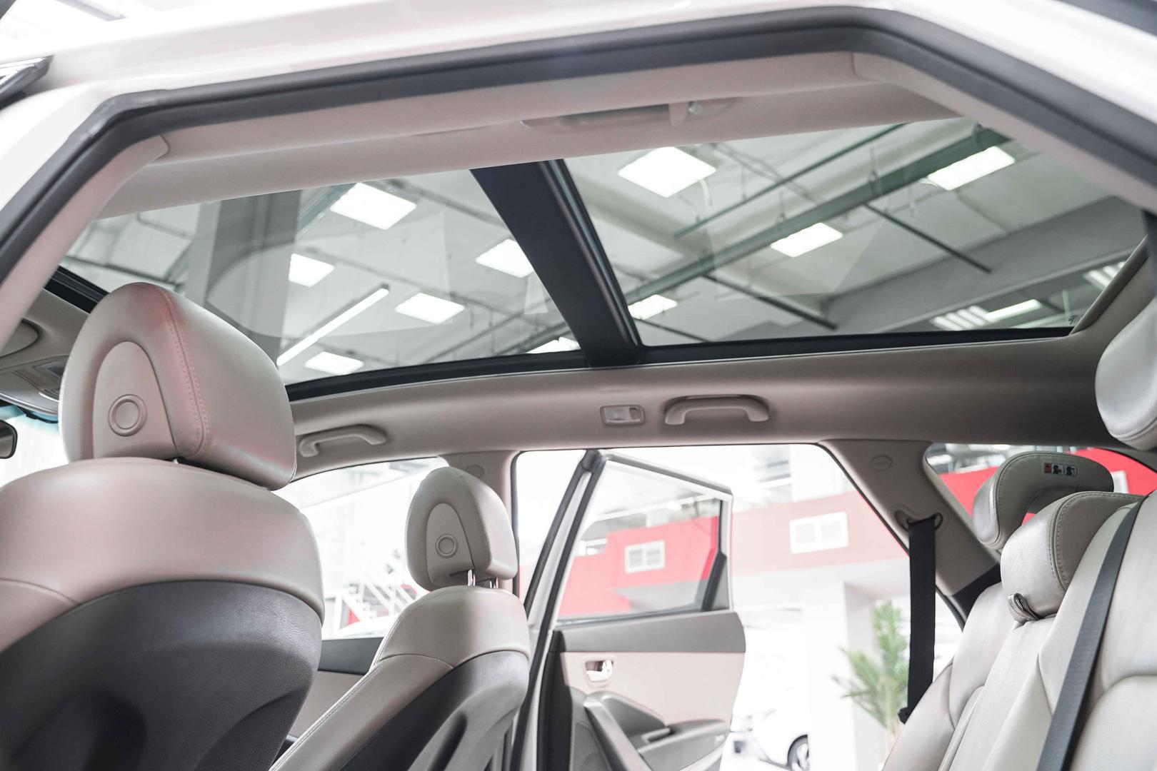 Hyundai Santa Fe 2017, белый, ДЦ Орехово