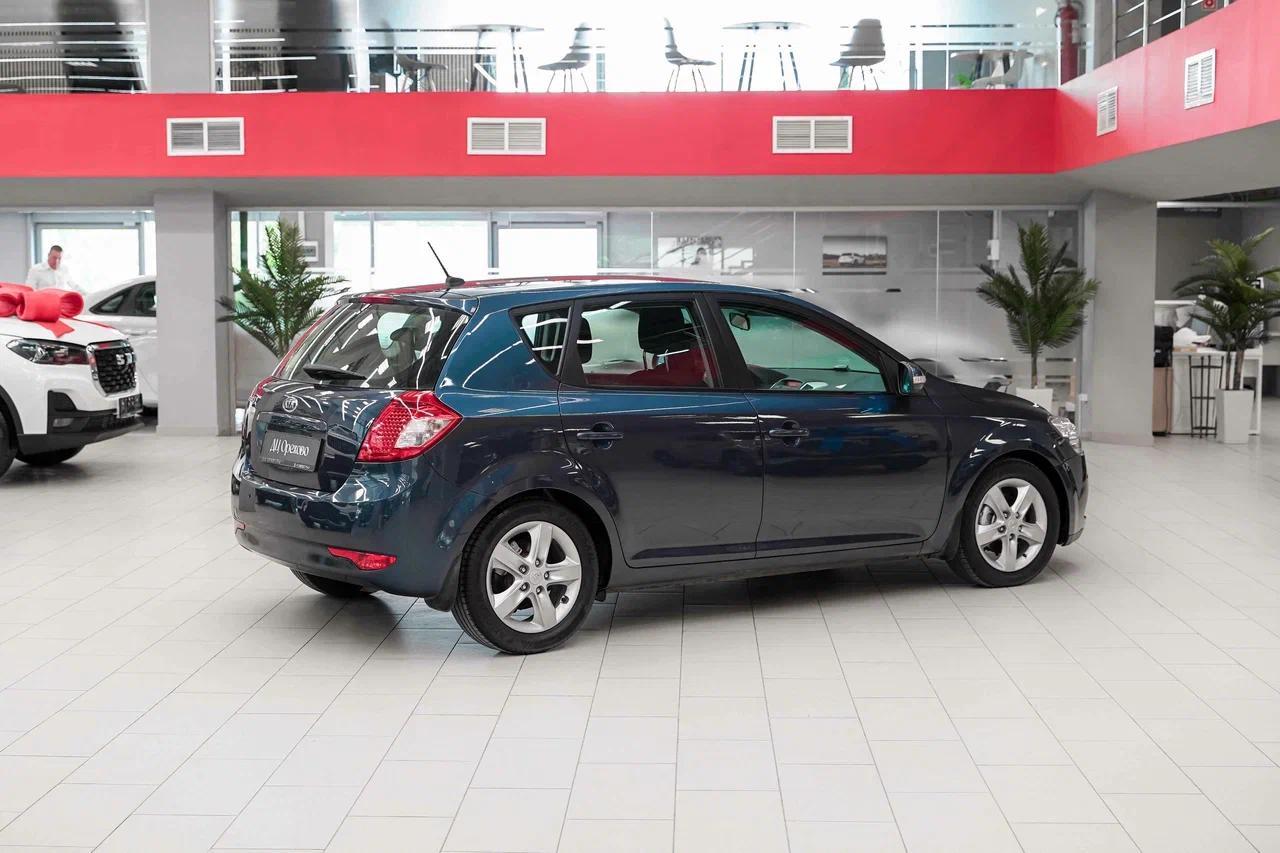 Kia Ceed 2010, синий, ДЦ Орехово
