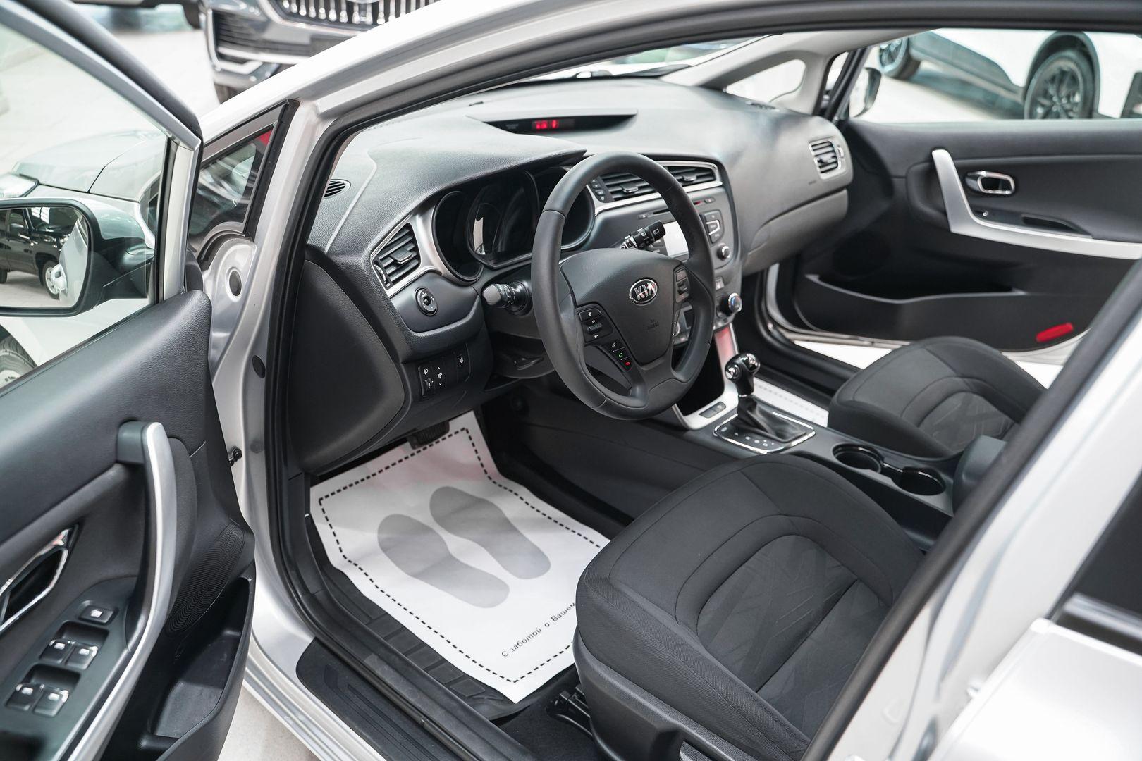 Kia Ceed 2017, серебряный, ДЦ Орехово