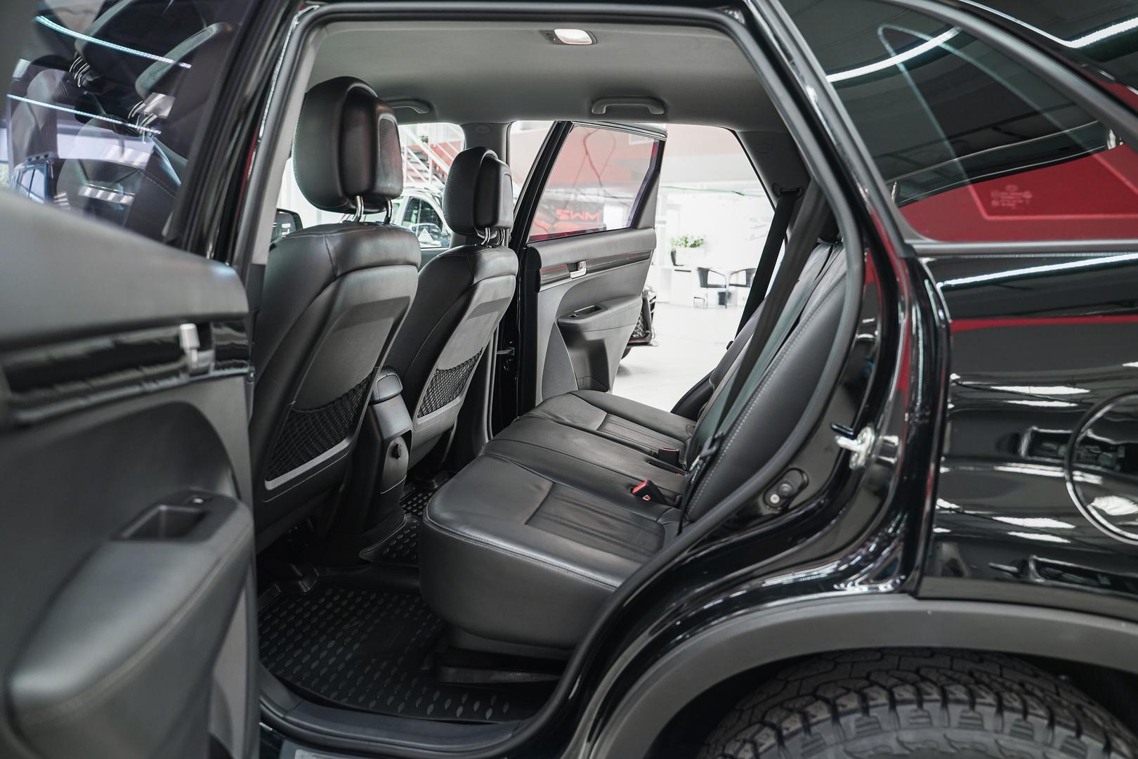 Kia Sorento 2012, черный, ДЦ Орехово