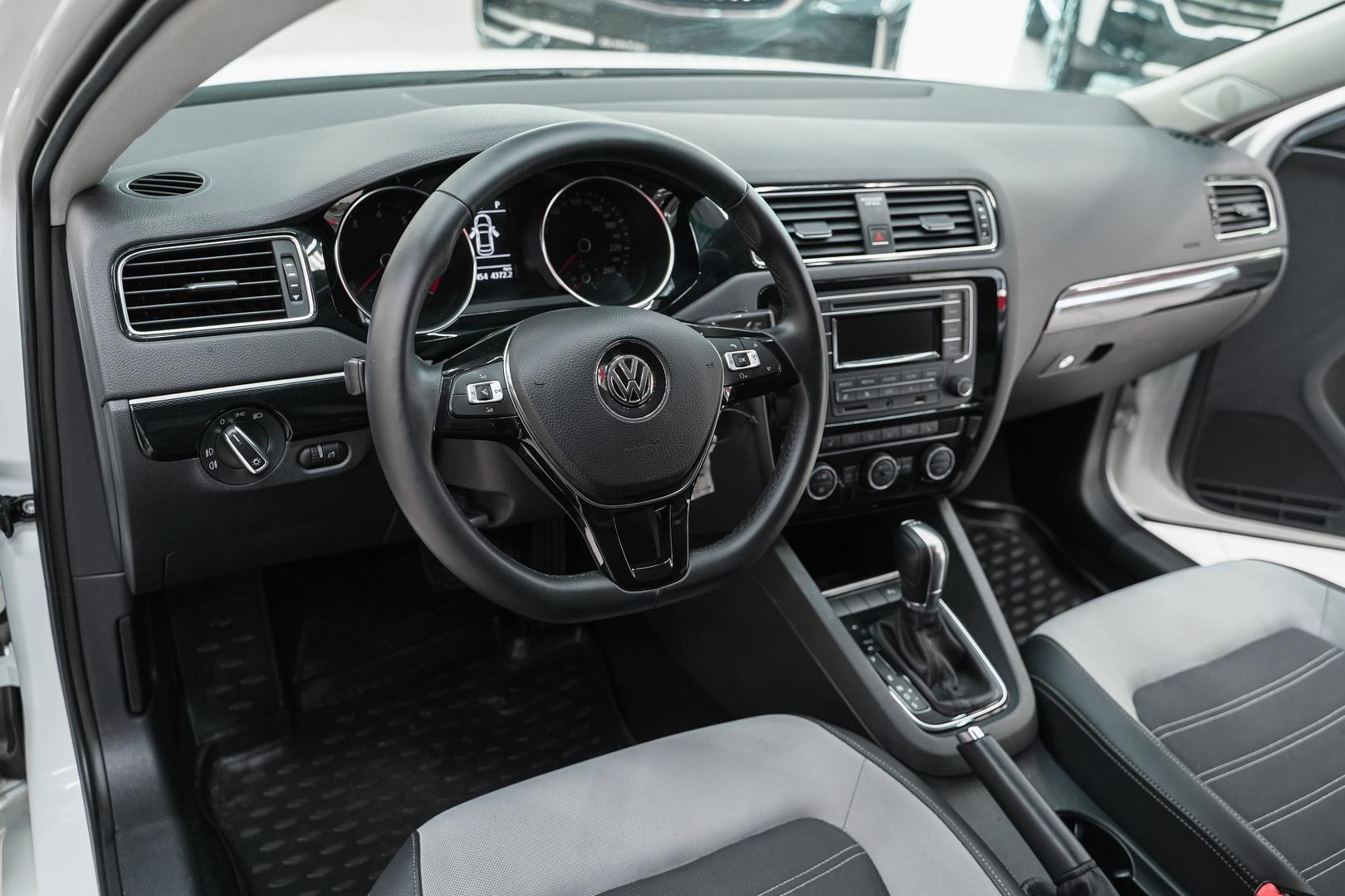 Volkswagen Jetta 2016, белый, ДЦ Орехово