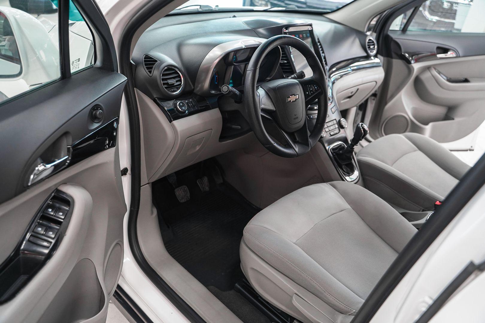 Chevrolet Orlando 2012, белый, ДЦ Орехово
