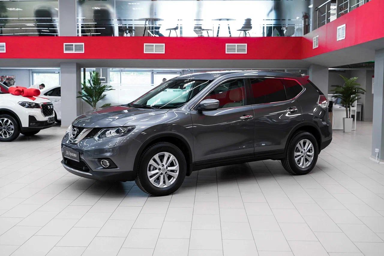 Nissan X-Trail 2016, серый, ДЦ Орехово
