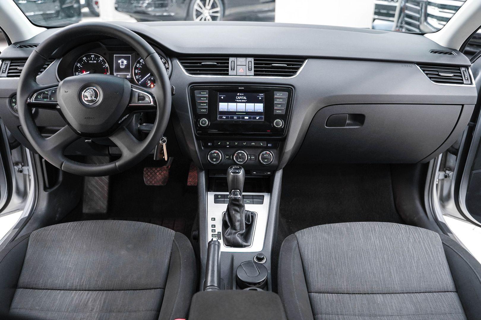 Skoda Octavia 2013, серебряный, ДЦ Орехово