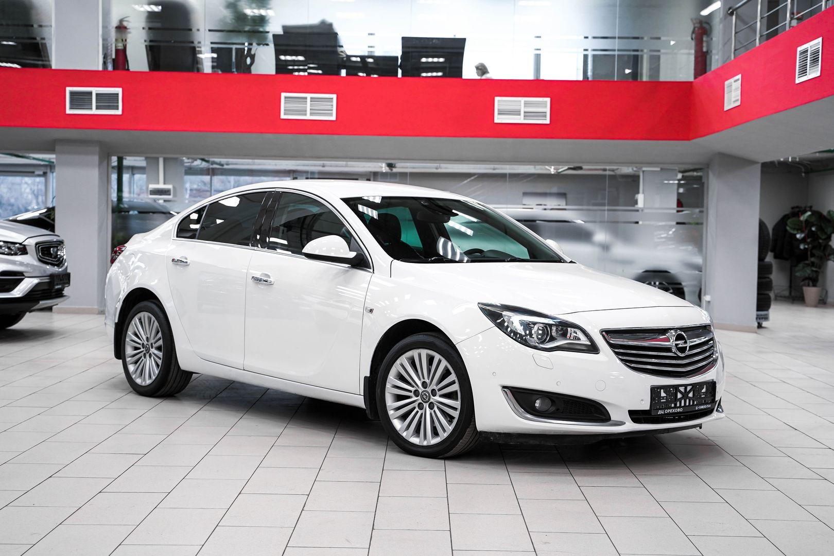 Opel Insignia 2014, белый, ДЦ Орехово