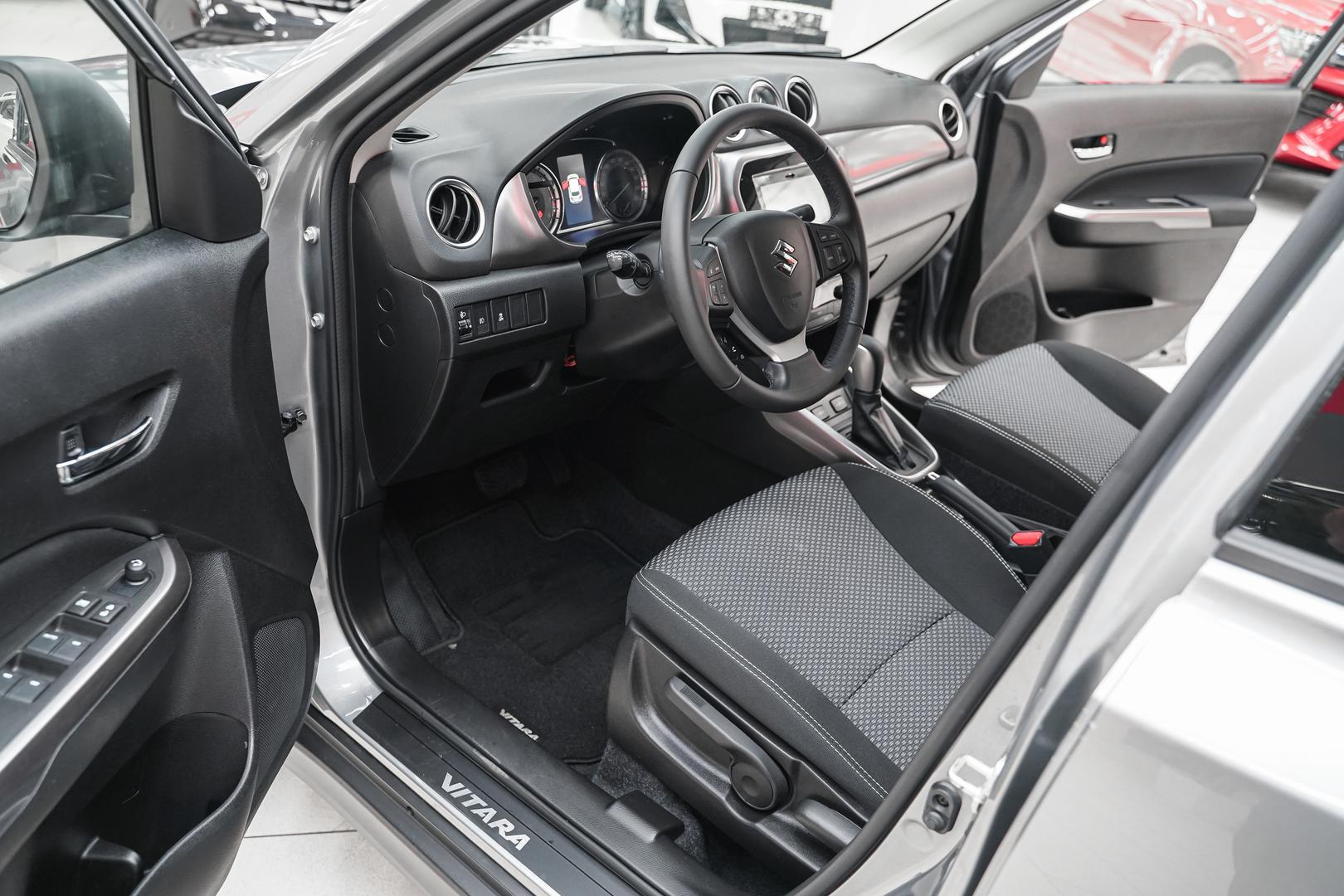 Suzuki Vitara 2020, серый, ДЦ Орехово