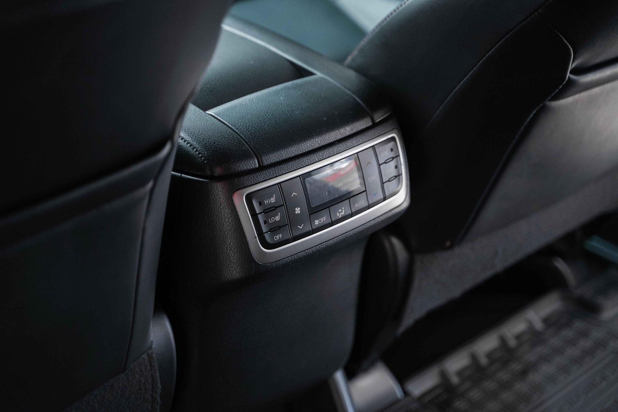 Toyota Highlander 2014, синий, ДЦ Орехово