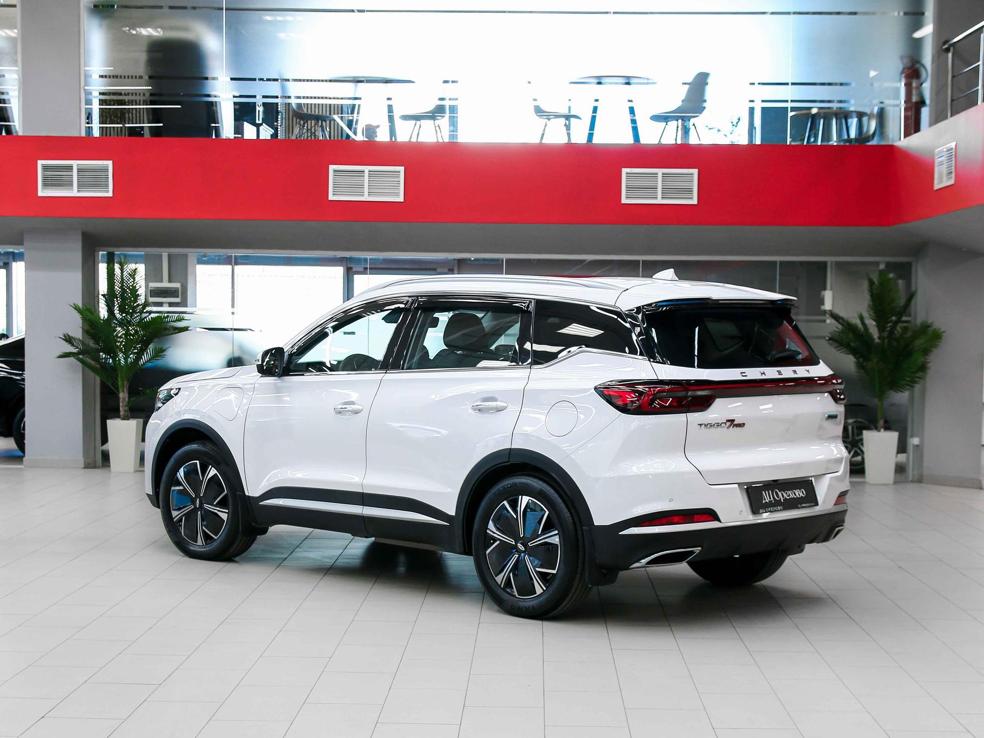 Chery Tiggo 7 Pro Plug-in Hybrid 2023, белый, ДЦ Орехово