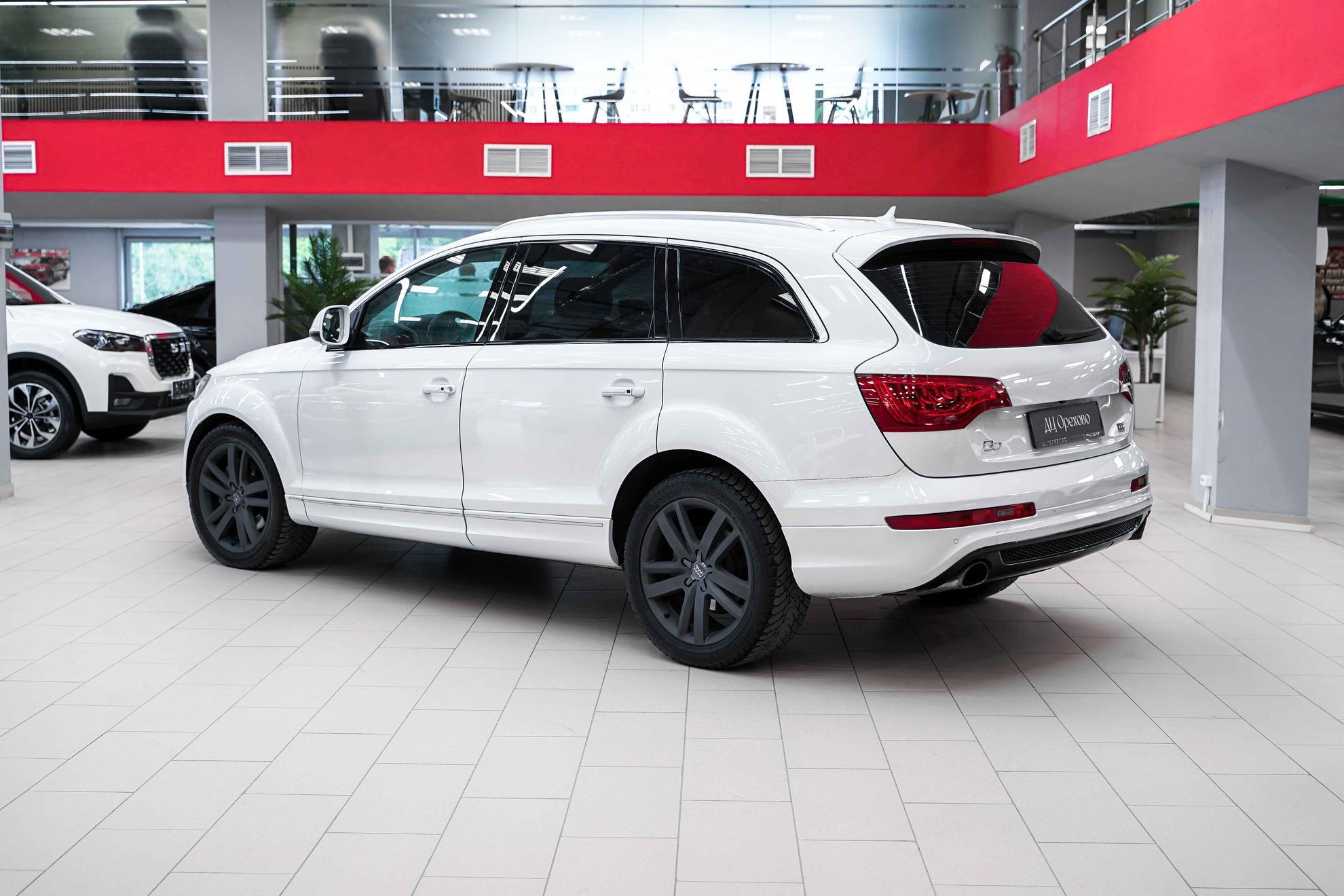 Audi Q7 2012, белый, ДЦ Орехово