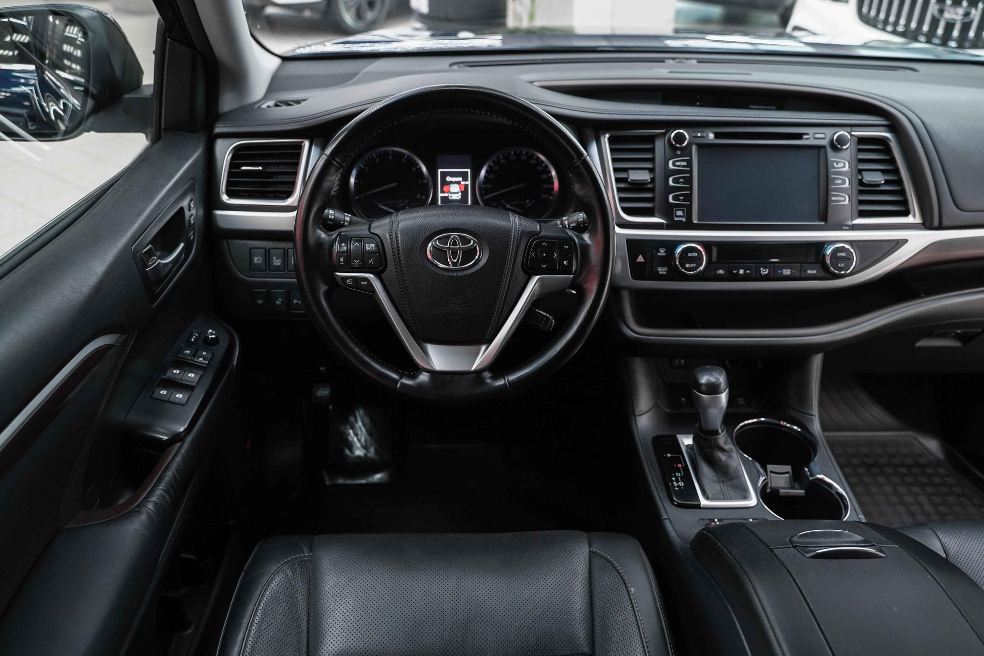 Toyota Highlander 2014, синий, ДЦ Орехово