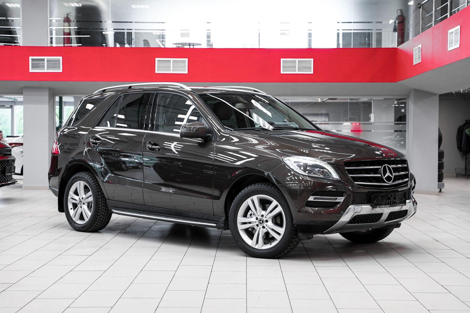 Mercedes-Benz M-Класс 2013, коричневый, ДЦ Орехово