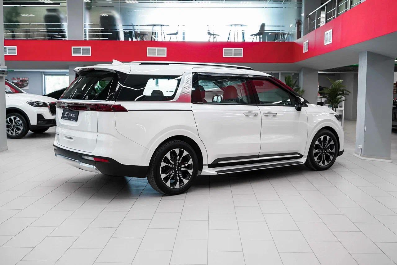 Kia Carnival 2021, белый, ДЦ Орехово