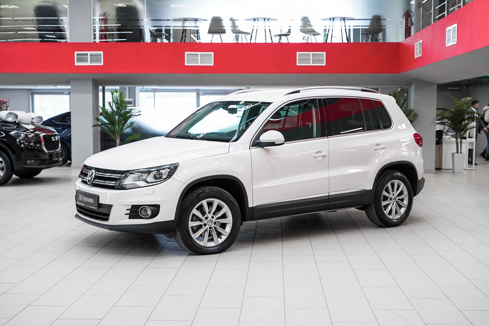 Volkswagen Tiguan 2012, белый, ДЦ Орехово