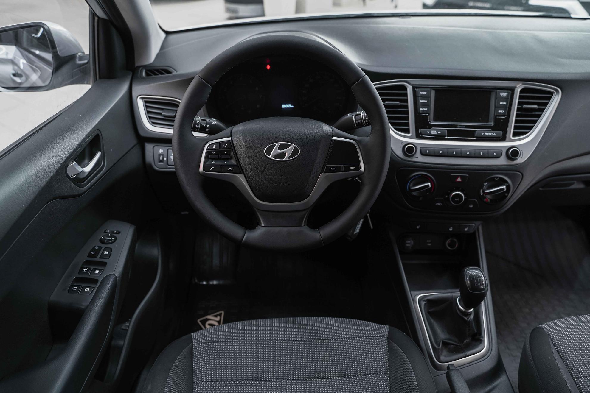 Hyundai Solaris 2021, серебряный, ДЦ Орехово