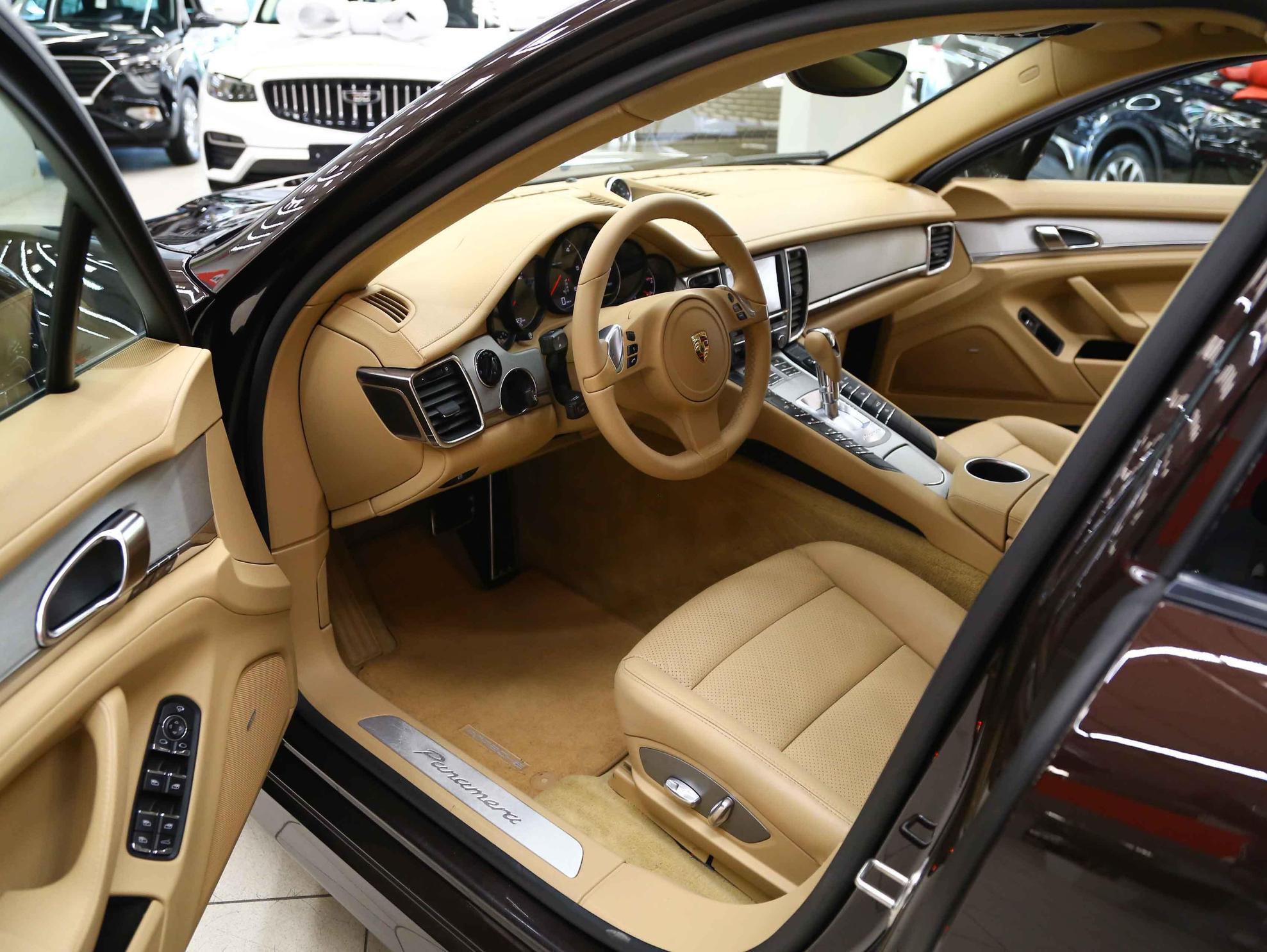 Porsche Panamera 2012, коричневый, ДЦ Орехово