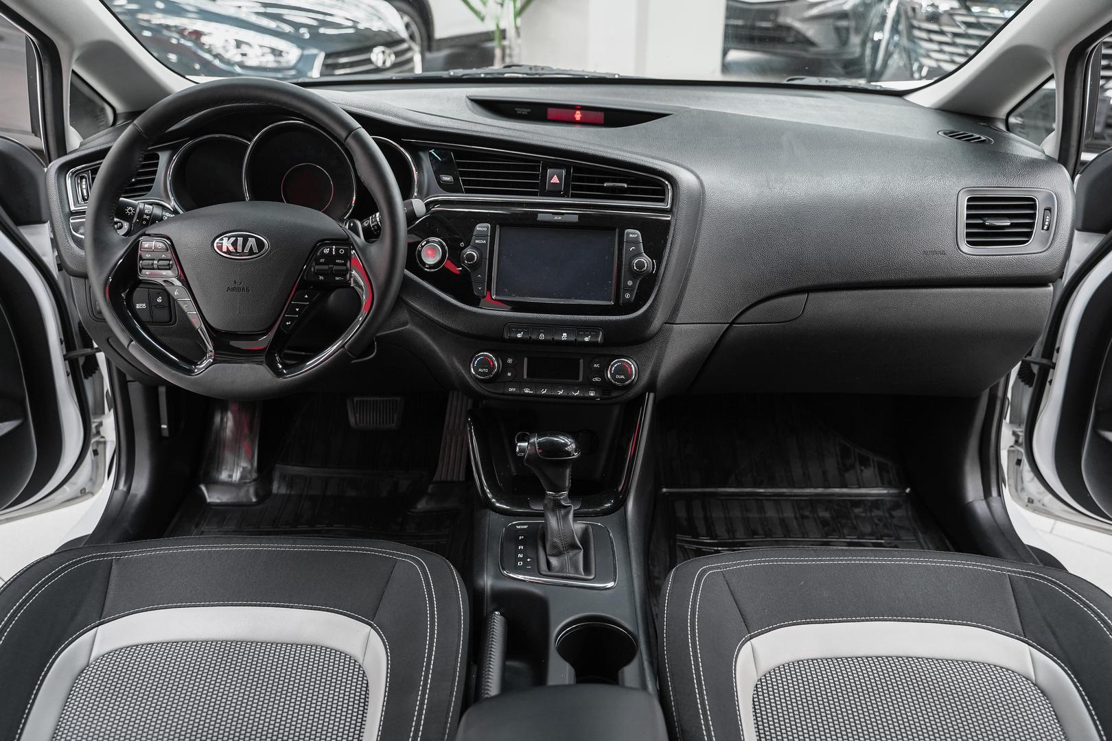 Kia Ceed 2018, белый, ДЦ Орехово