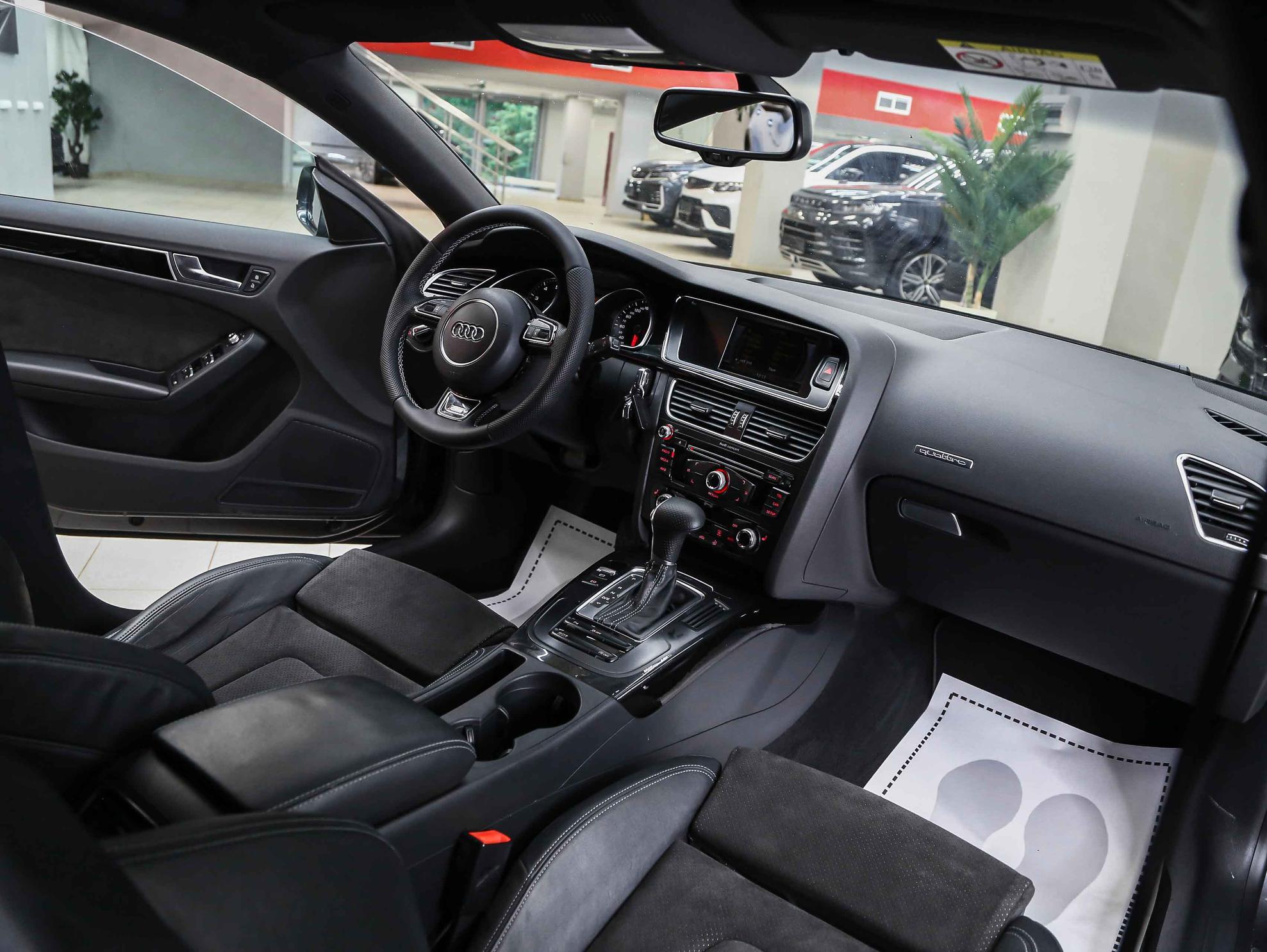 Audi A5 2015, серый, ДЦ Орехово