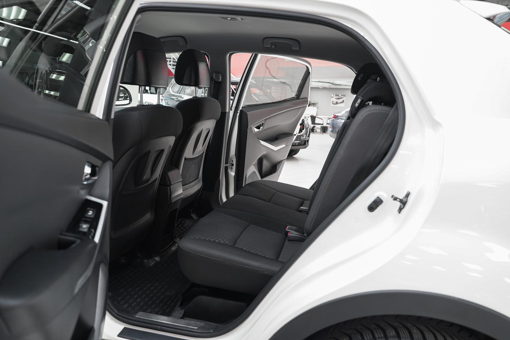 SsangYong Actyon 2013, белый, ДЦ Орехово
