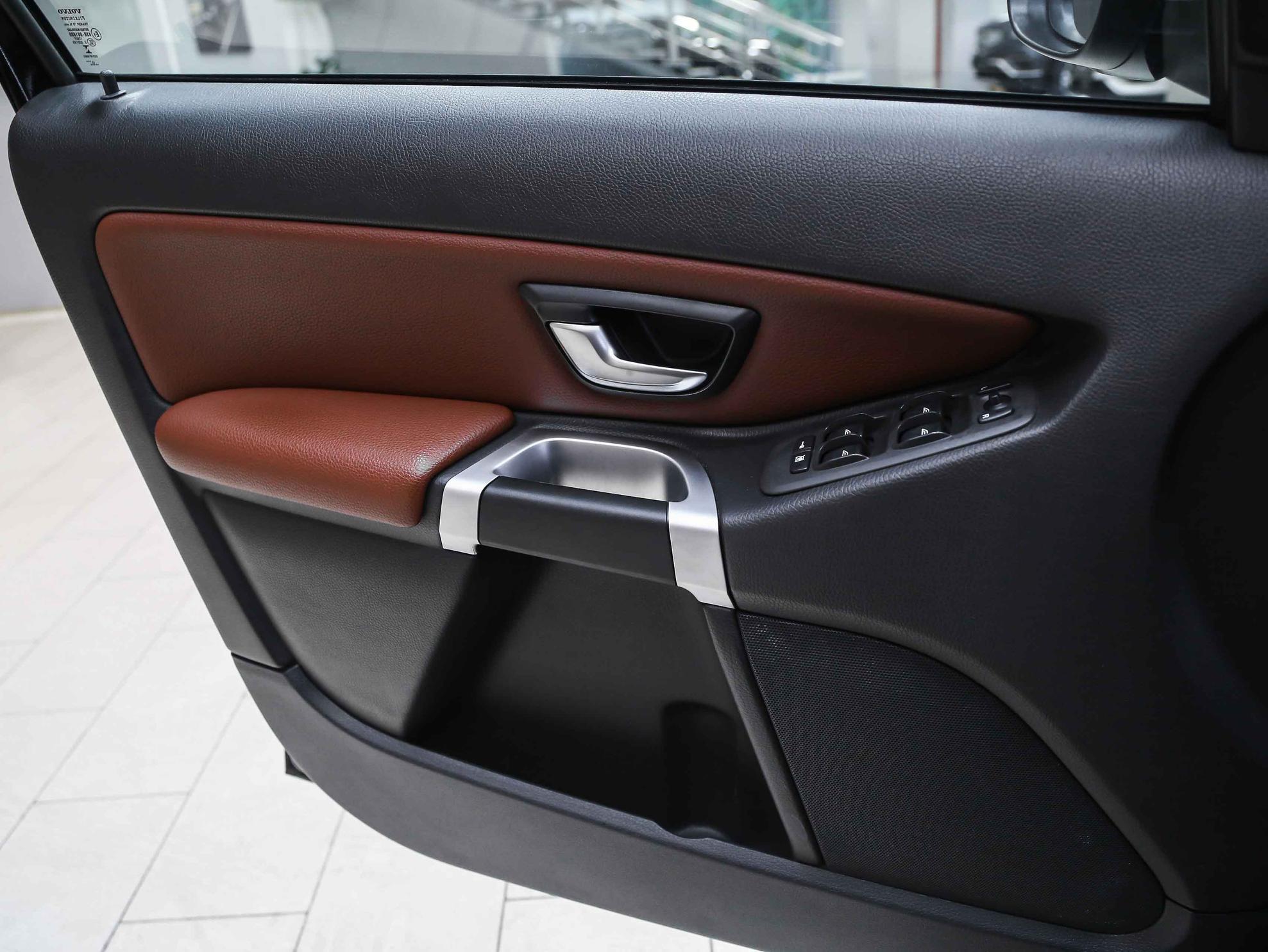 Volvo XC90 2013, коричневый, ДЦ Орехово