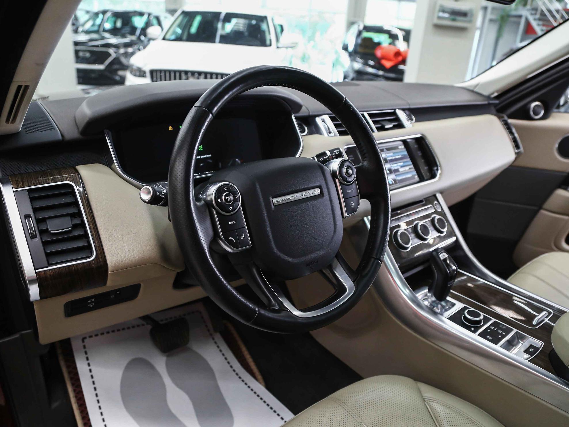Land Rover Range Rover Sport 2015, красный, ДЦ Орехово
