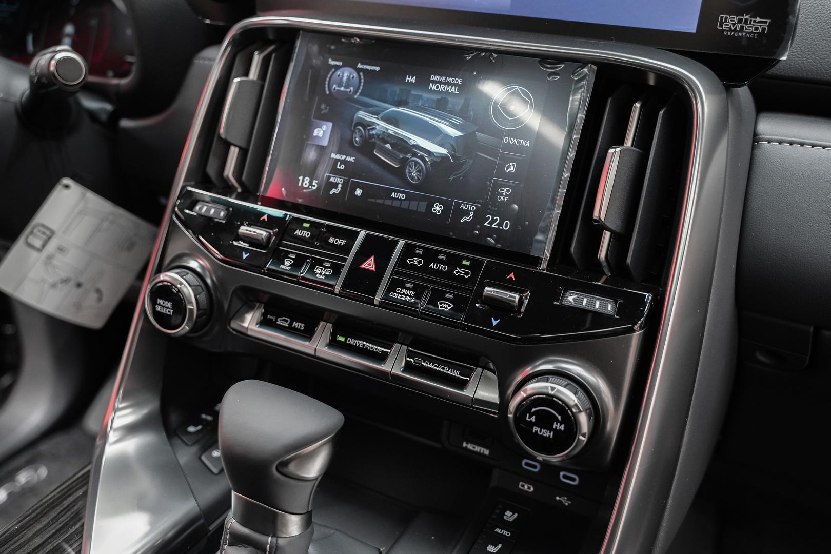 Lexus LX 2025, черный, ДЦ Орехово
