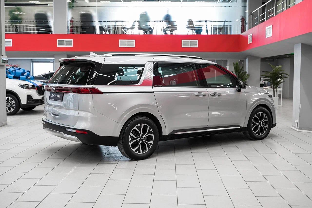Kia Carnival 2020, серый, ДЦ Орехово