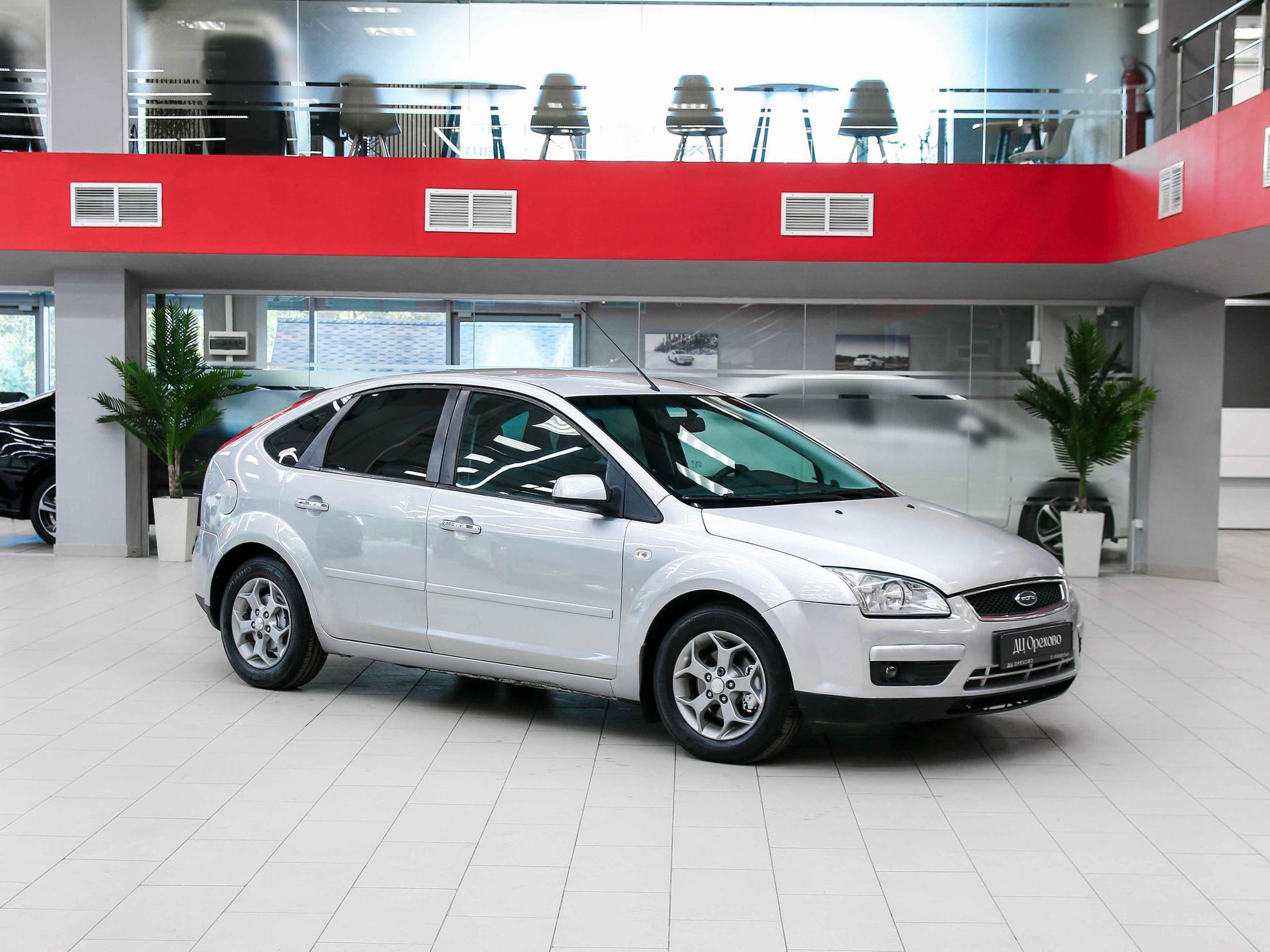 Ford Focus 2007, серебряный, ДЦ Орехово