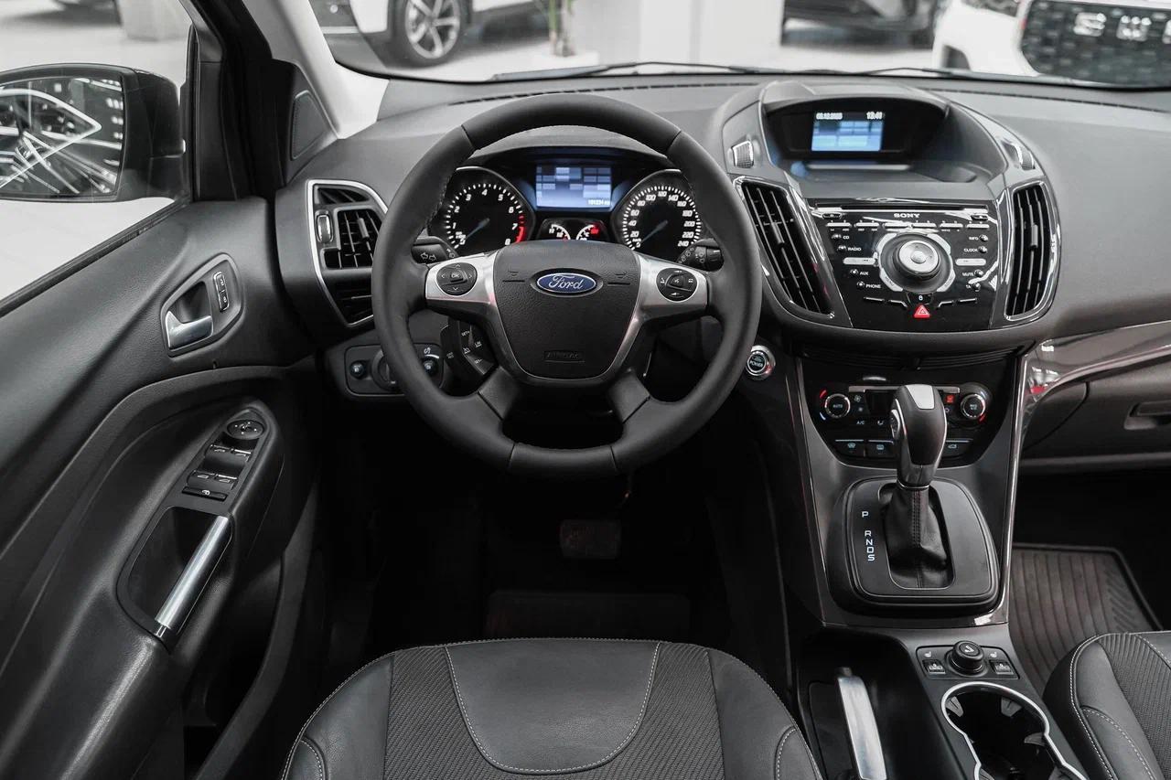 Ford Kuga 2013, черный, ДЦ Орехово