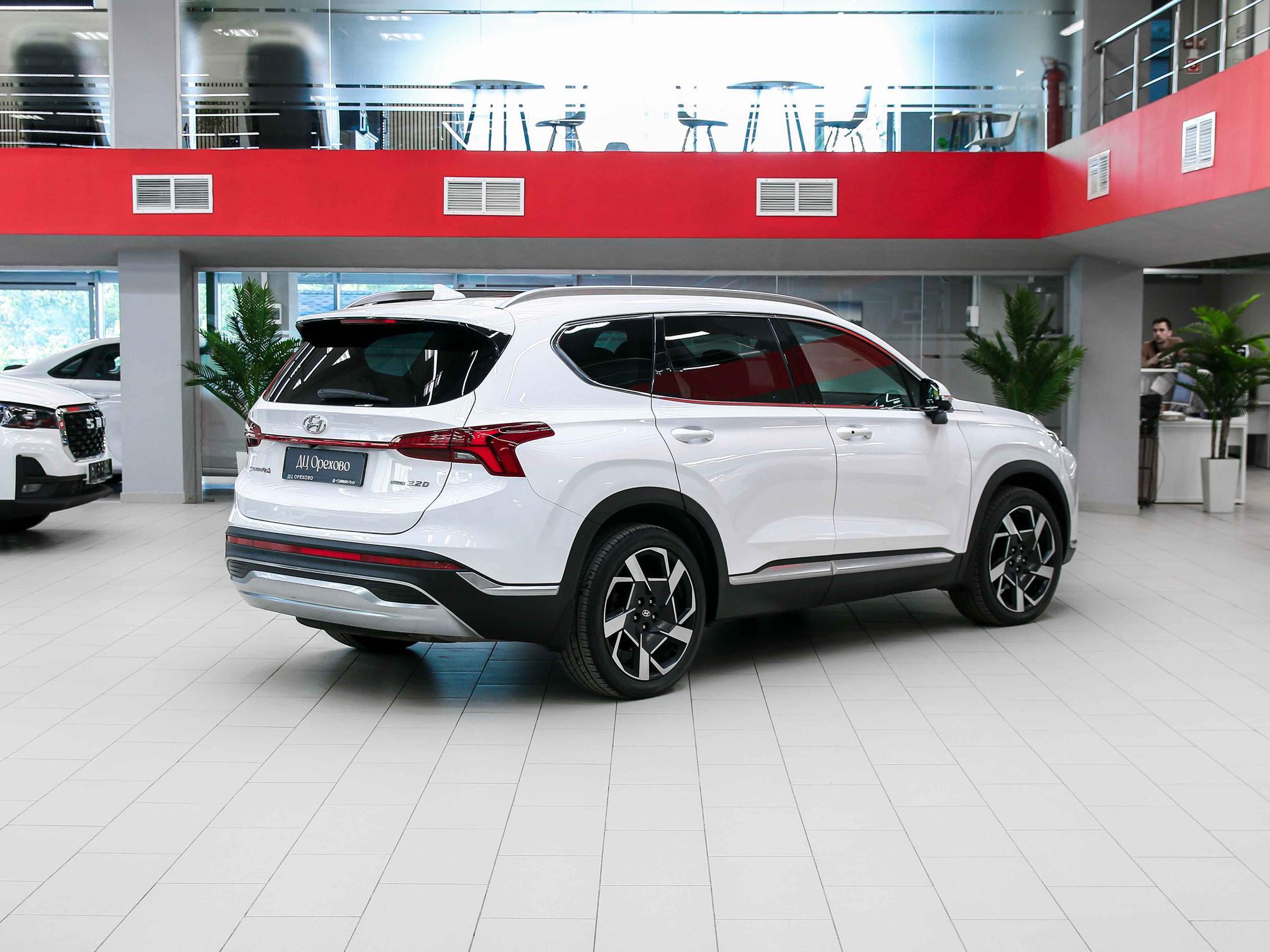 Hyundai Santa Fe 2021, белый, ДЦ Орехово