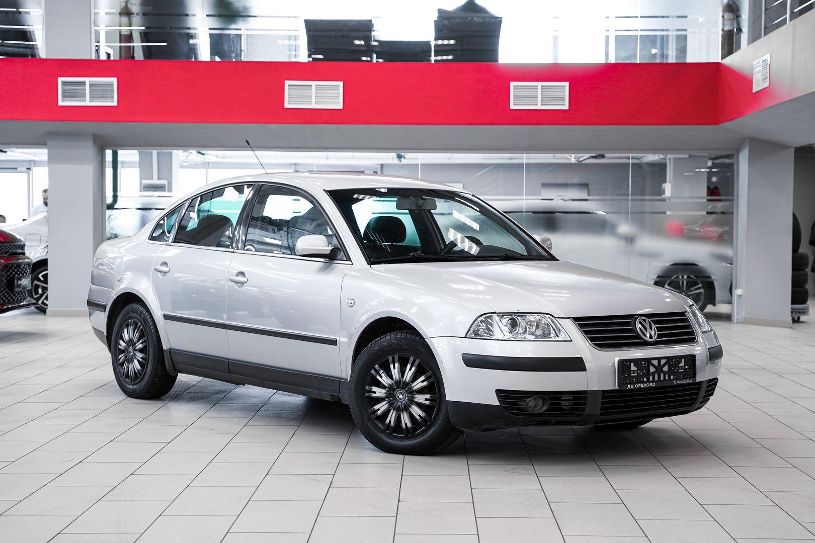 Volkswagen Passat 2001, серебряный, ДЦ Орехово