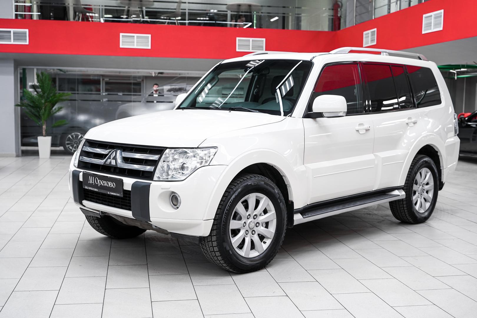 Mitsubishi Pajero 2011, белый, ДЦ Орехово