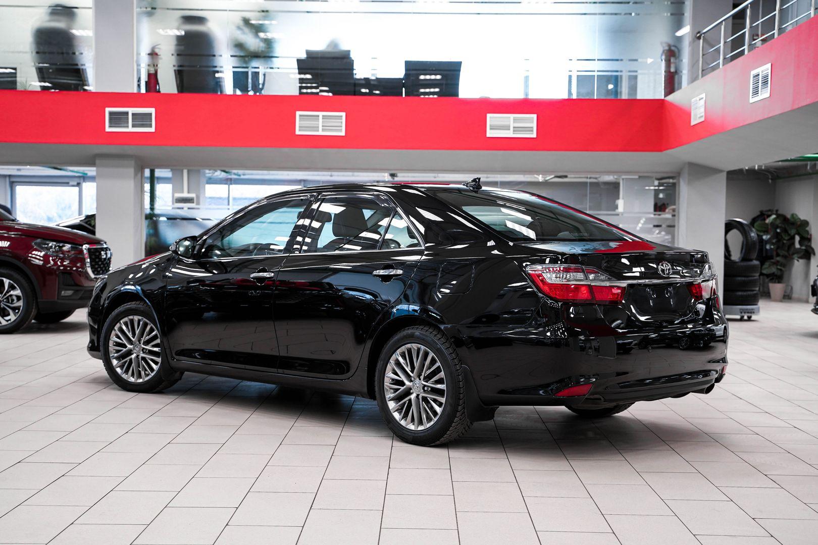 Toyota Camry 2017, черный, ДЦ Орехово