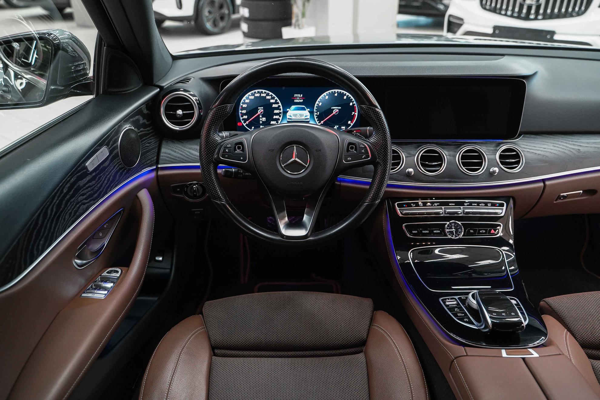 Mercedes-Benz E-Класс 2017, серый, ДЦ Орехово