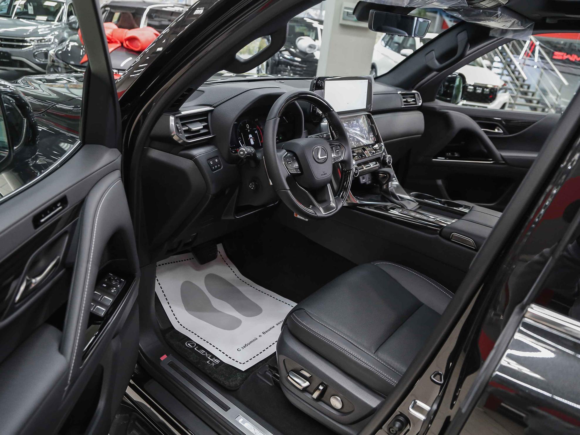 Lexus LX 2026, черный, ДЦ Орехово