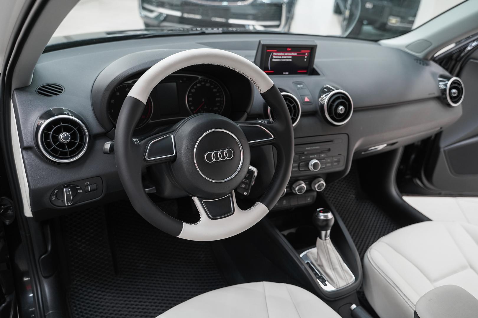 Audi A1 2012, черный, ДЦ Орехово