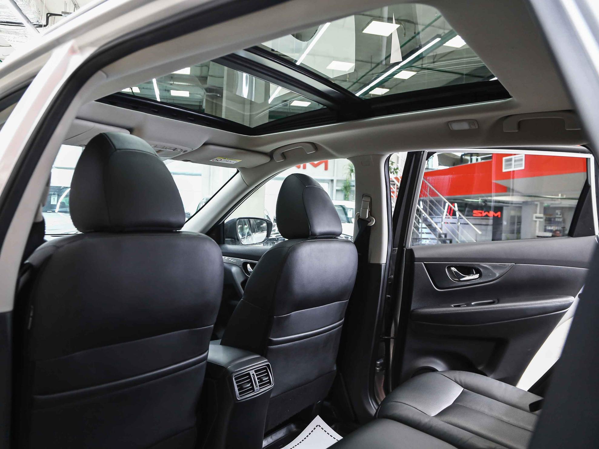 Nissan X-Trail 2015, серебряный, ДЦ Орехово